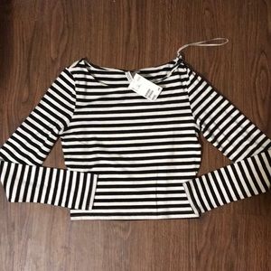 Black and white striped long sleeve crop top
